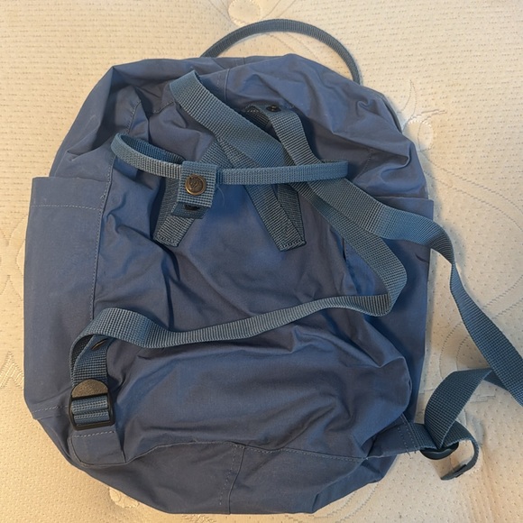 Fjallraven Kånken Blue Backpack - Picture 3 of 4